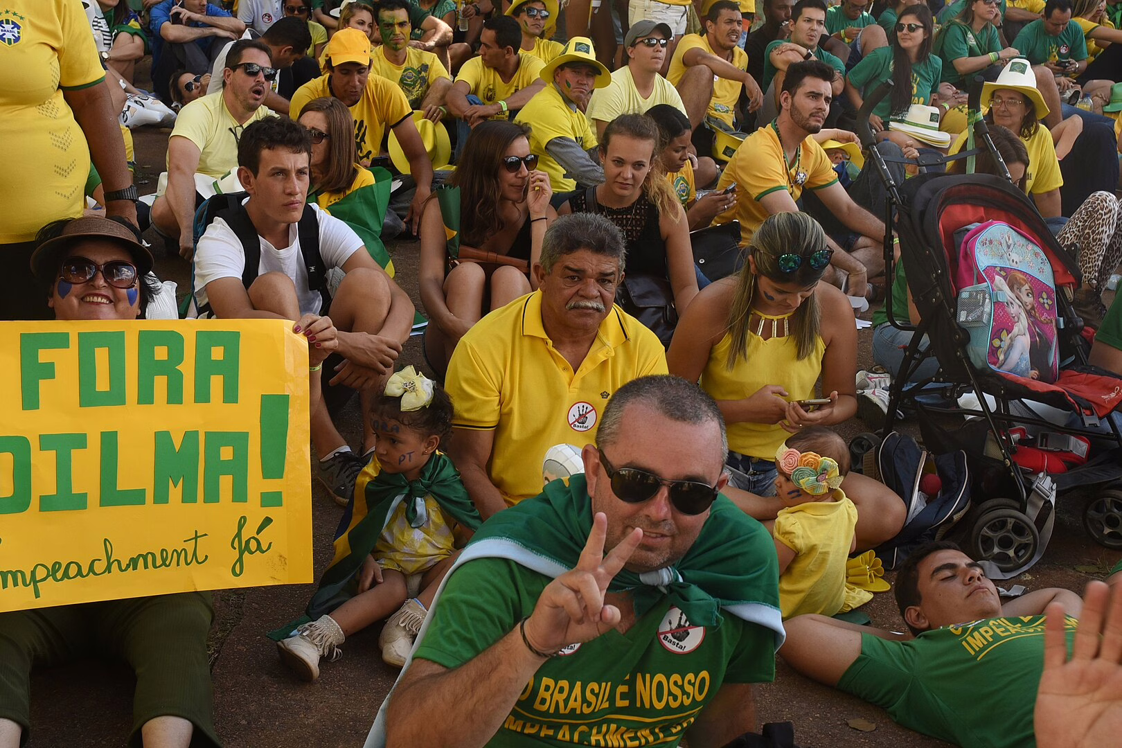 Camisas amarelas: caia quem quiser